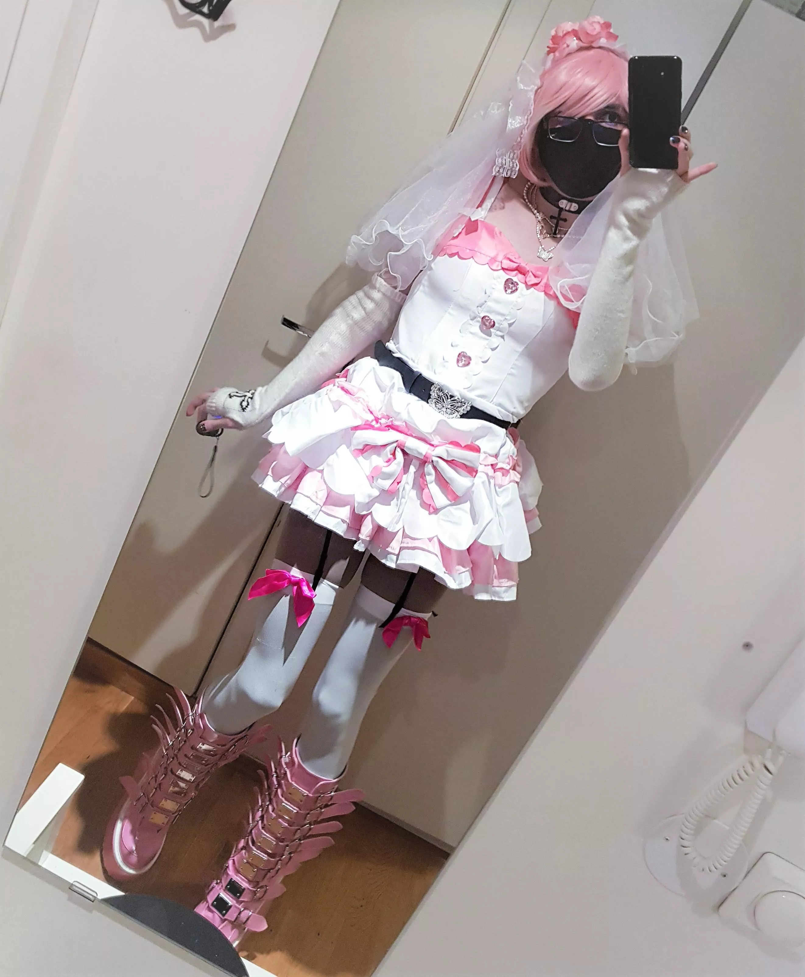 like an Idol Waifu 💗 posted by ShadowPrincessN7