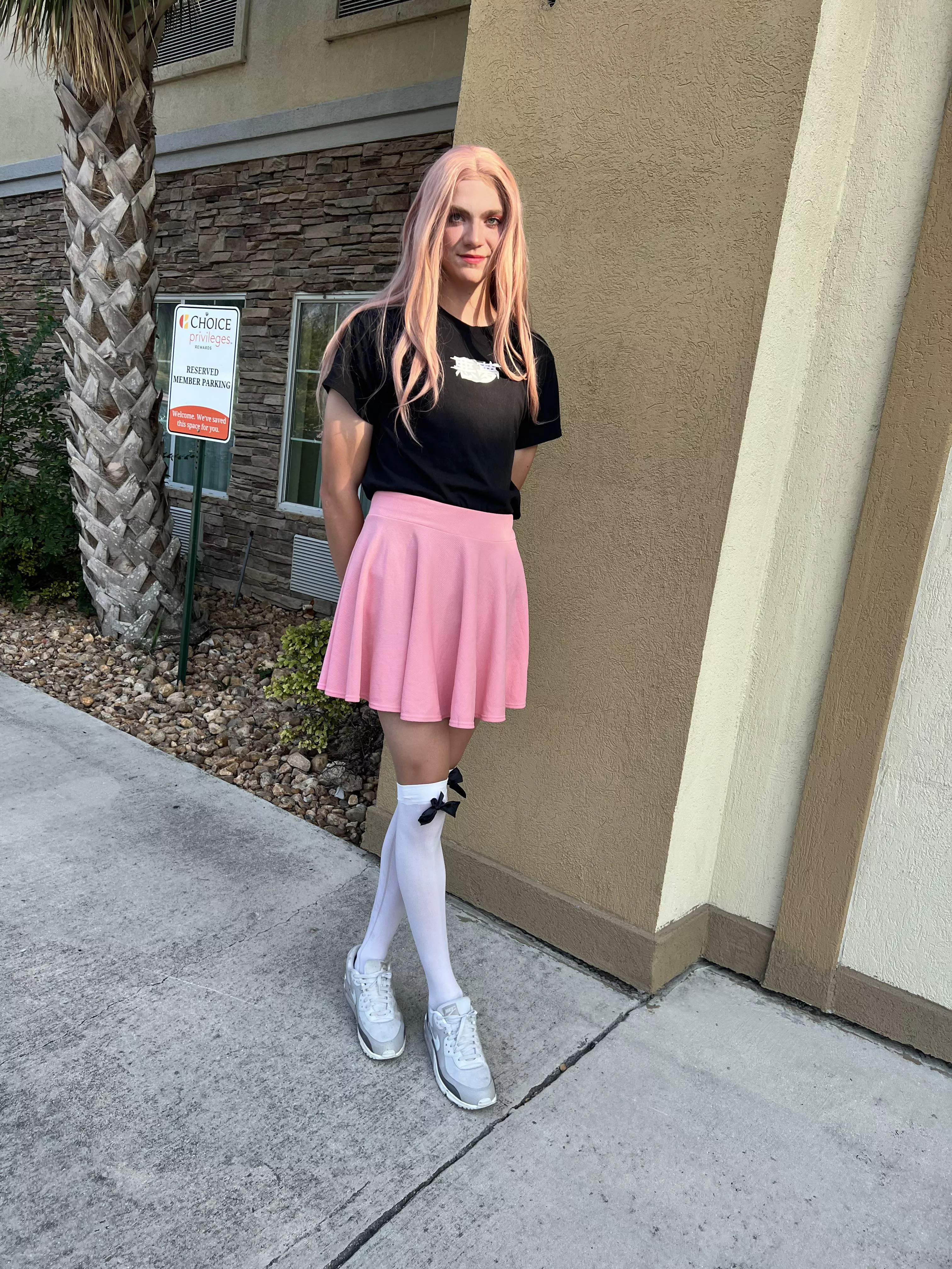 Was my river walk outfit cute enough? :3 (6’4) posted by Tallfemboi