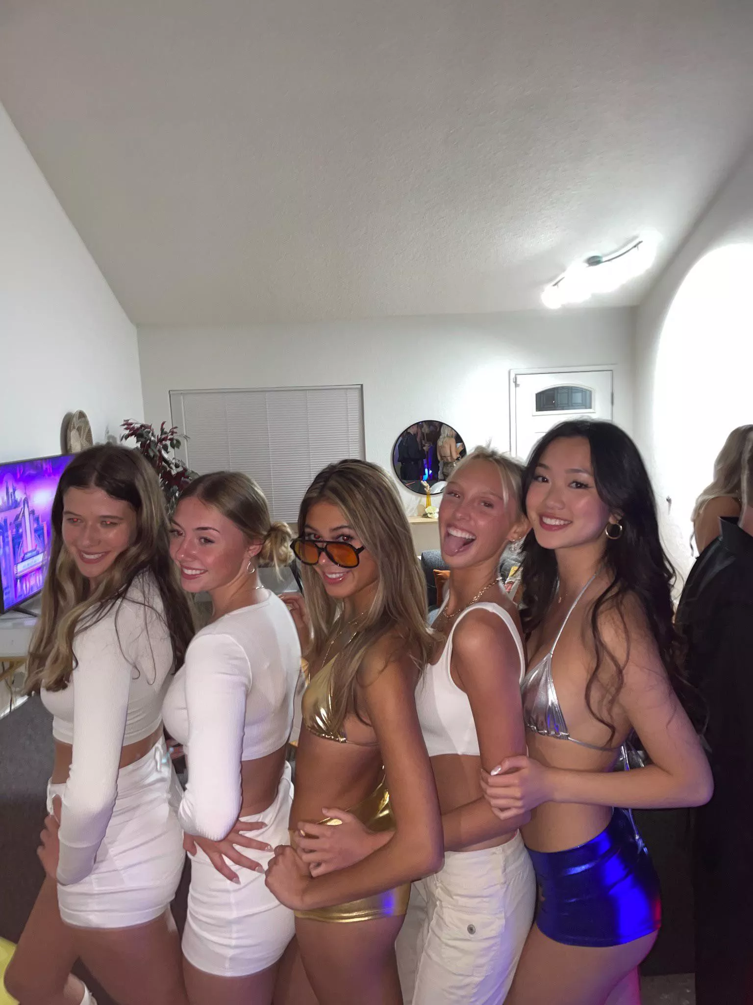 Which one posted by thibauted