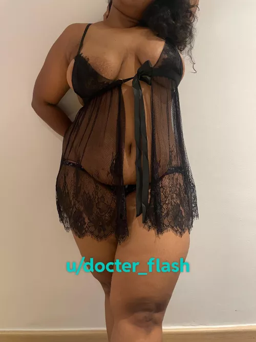Would remove that lingerie 🫦 [F] by docter_flash