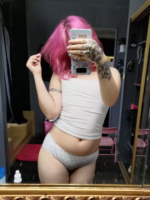 Would you give me a squeeze? by RainbowValentine