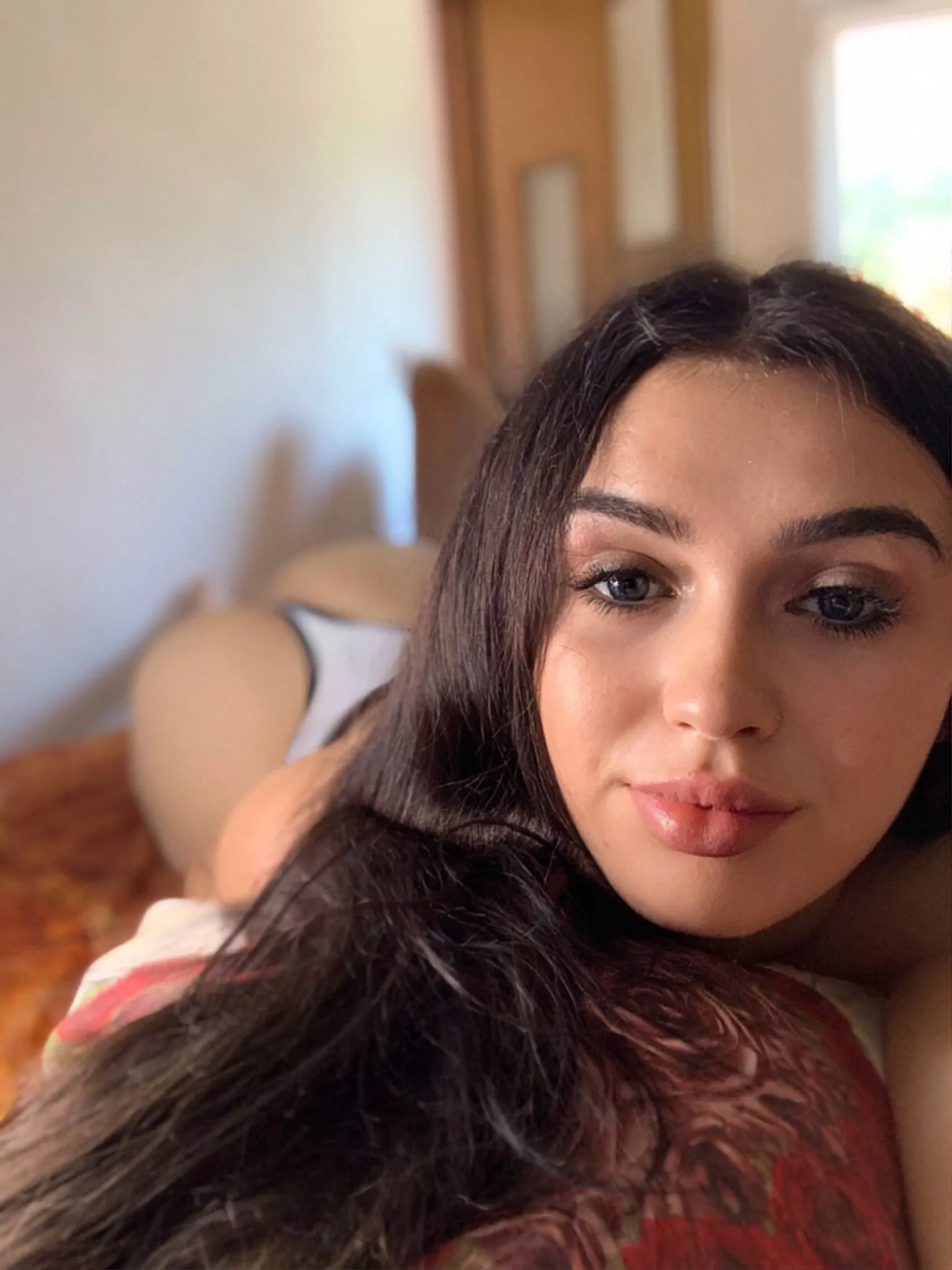 Y or N cute petite girl posted by OrlandoripeMango