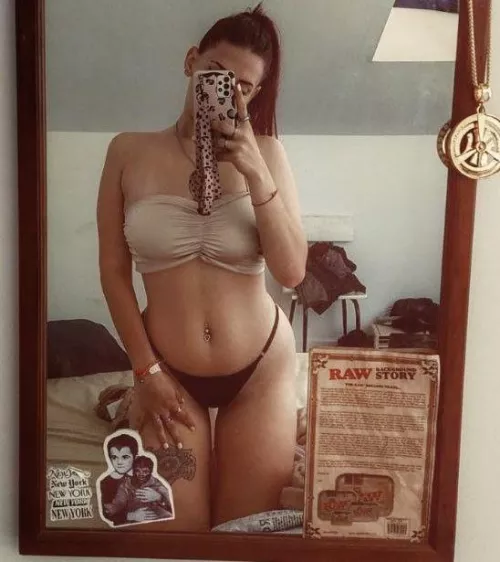 Am I curvy enough to be your ideal girl? 🤔❤️ by offinvasion