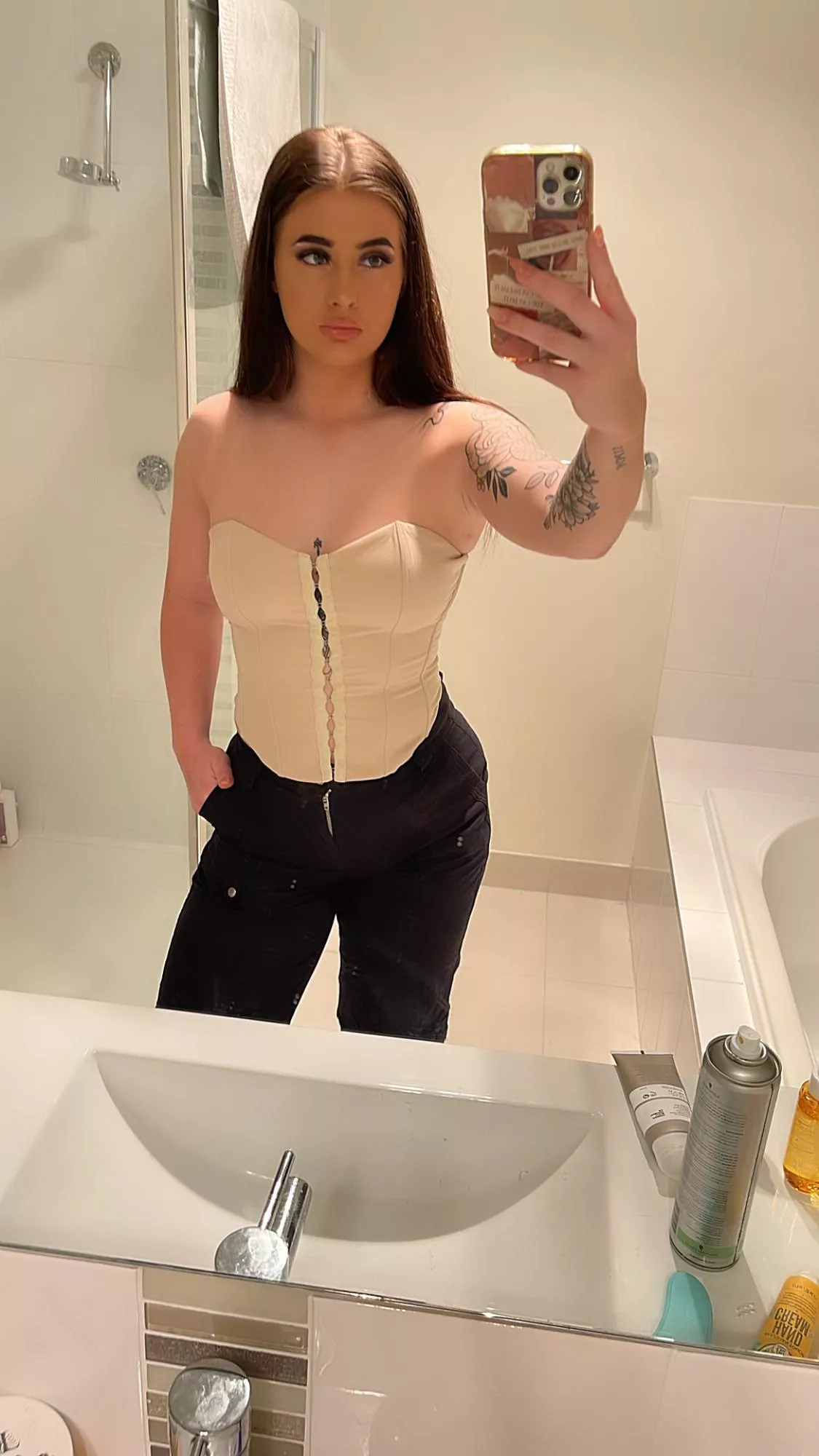 Am I hot enough for this subreddit? posted by b1gbootybabe