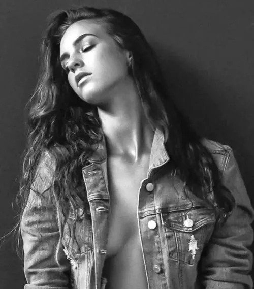 Beautiful B&W by Admirable-Contact825