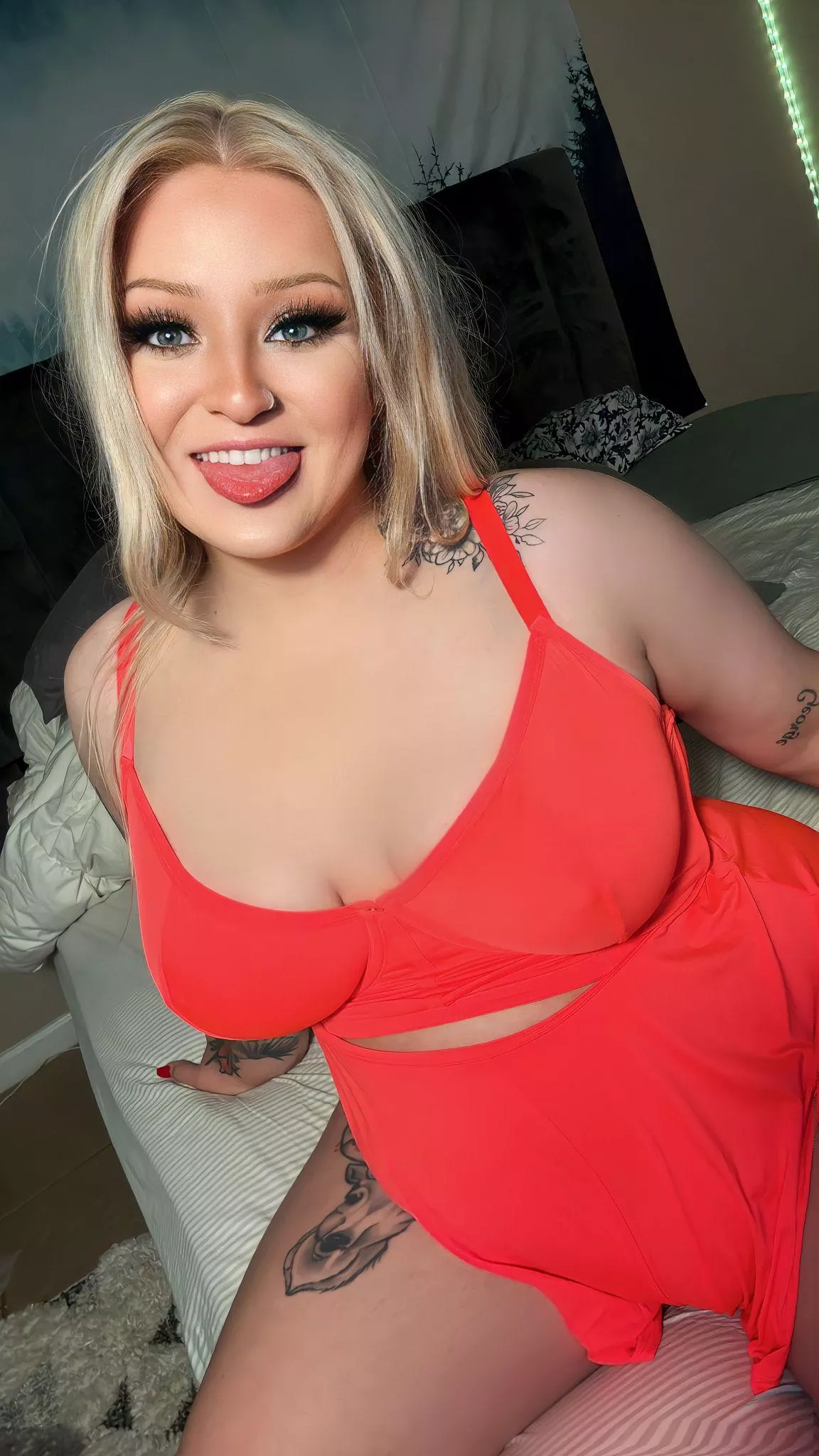 Born in 1994, can I still make you hard with these tits posted by Afraid-Duck-1353