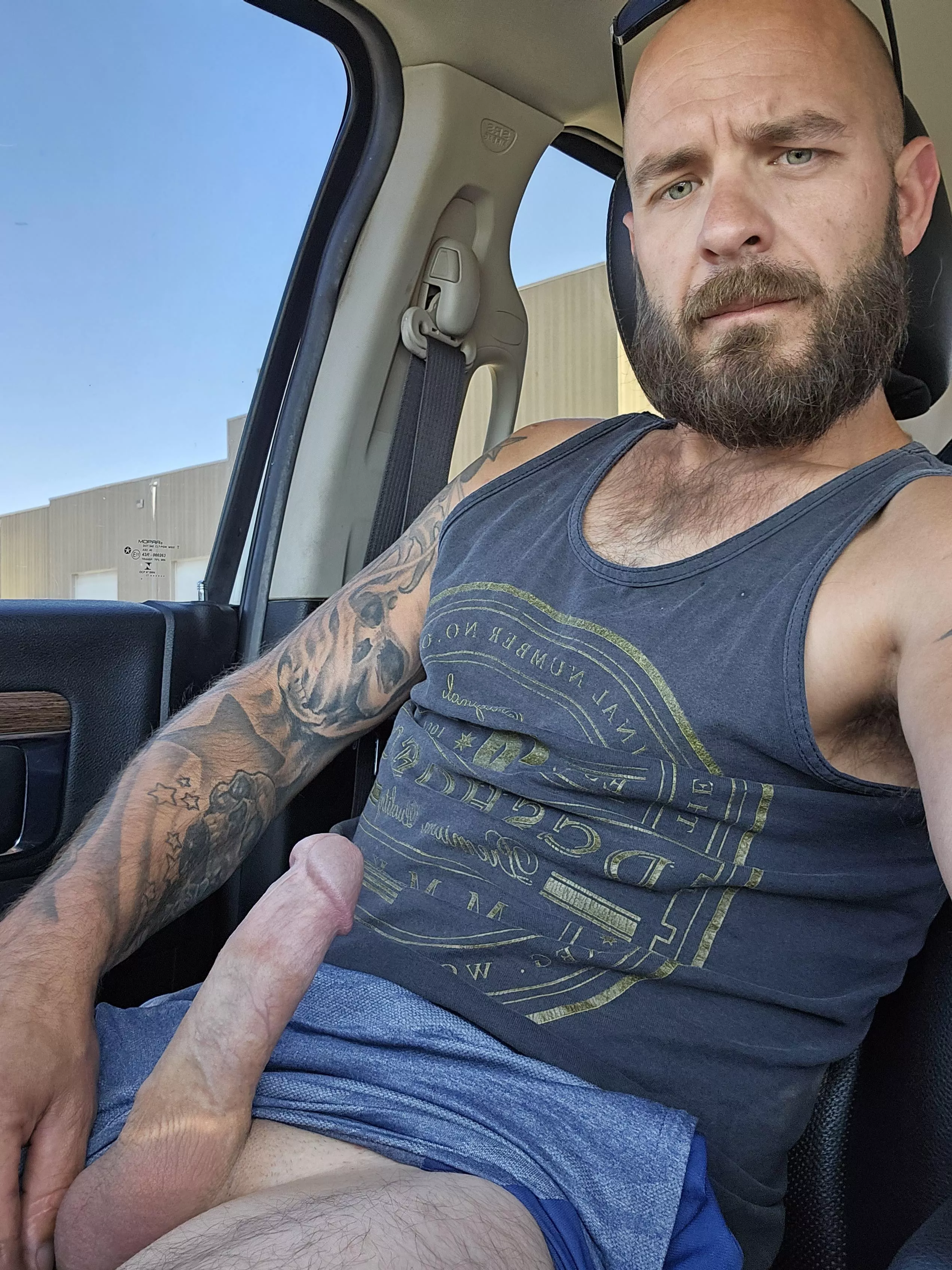 Commando! 😈(36) posted by Urnextdoorneighbors