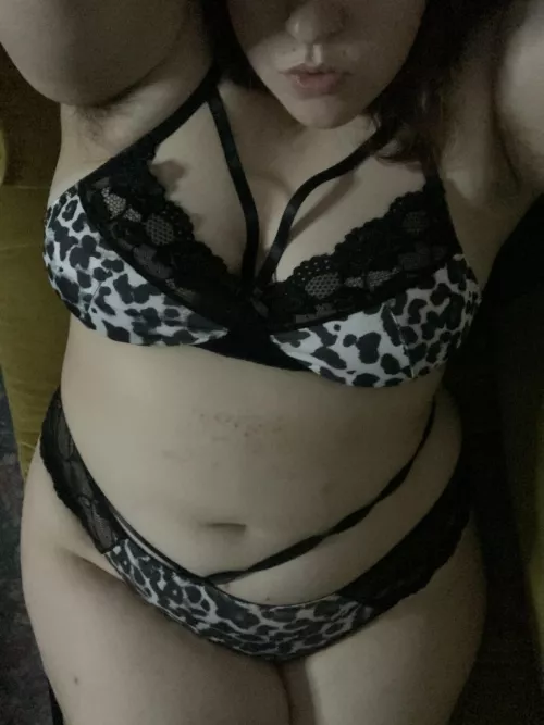 Curvy and hairy 🥰 by princessbellax