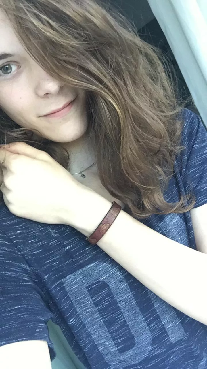 Do i look Female enough in Plain Clothing 🤔 posted by HowAboutAStone