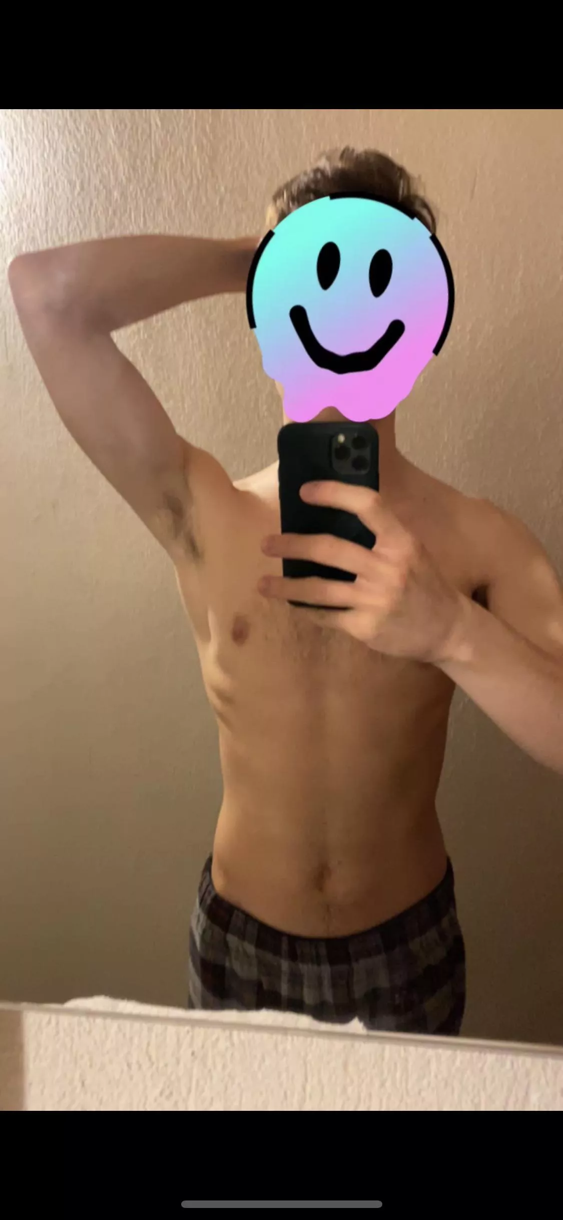 I need someone to enjoy my armpits posted by kylerwilder31