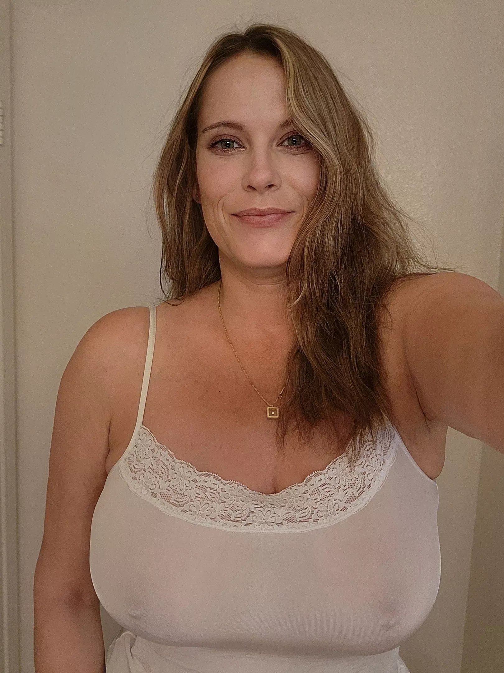 I'm enjoying my long weekend [f] posted by AnnabellePeach