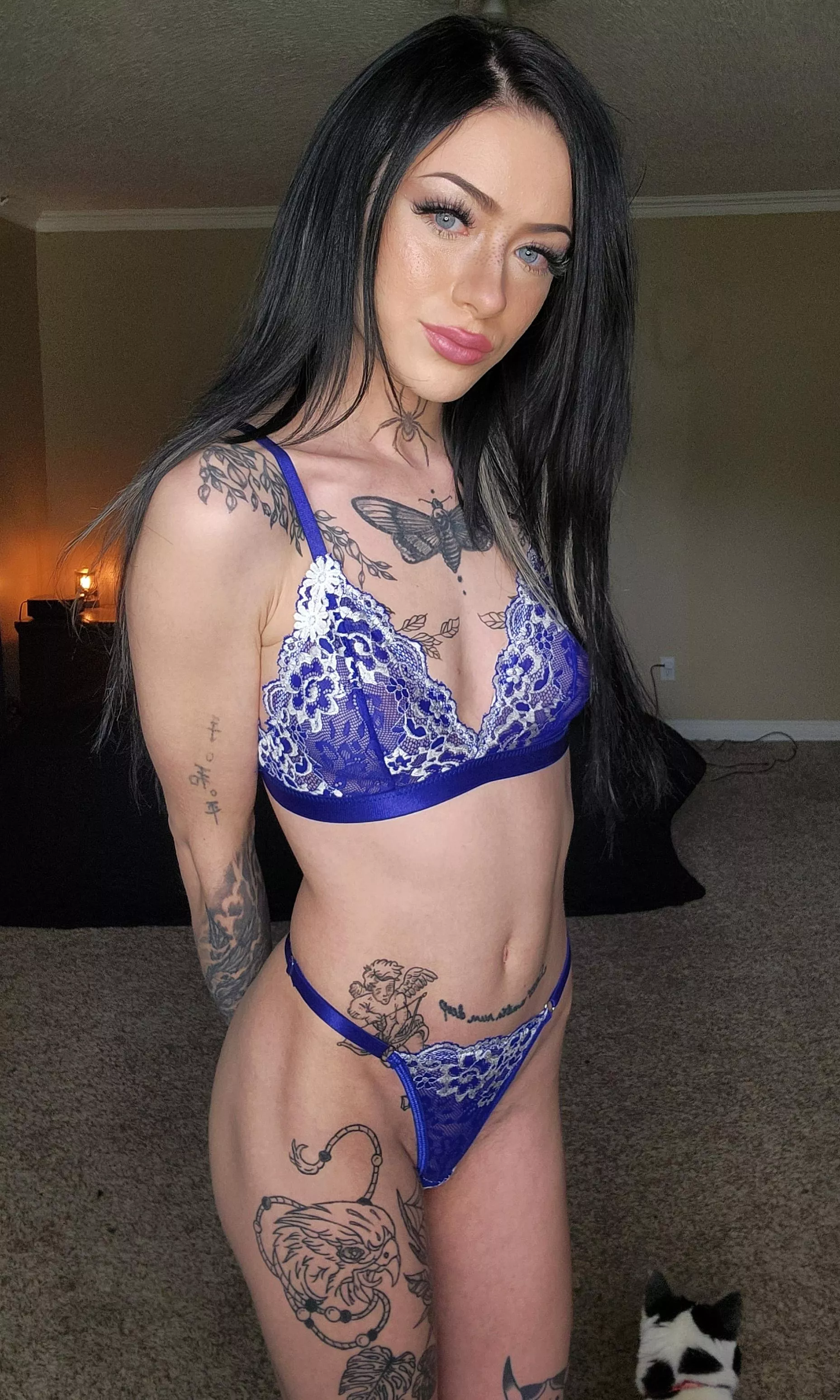 I'm so happy that us petite girls are finally getting the attention we deserve posted by tiniisux