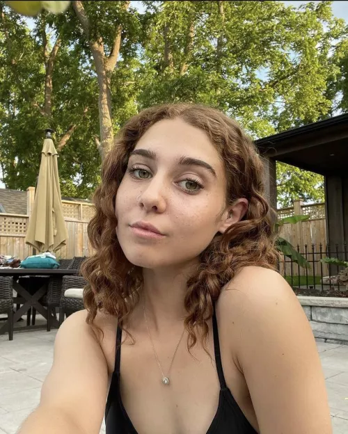 My curls are finally growing back! by Helenmkj