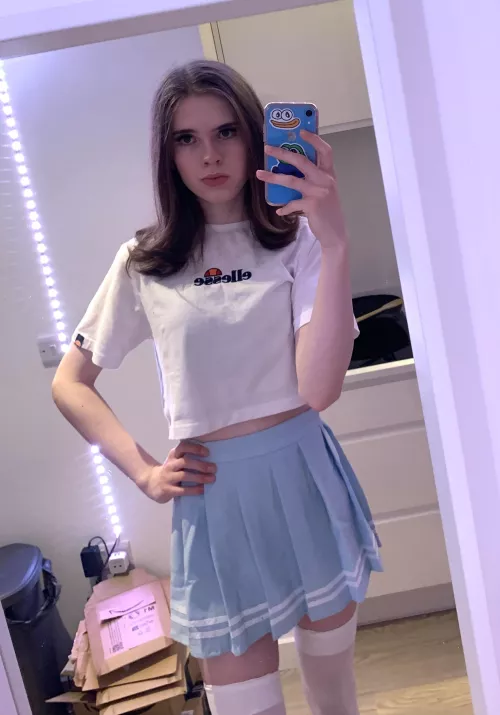 Rawrrr 🤭 by Femboy_UK1