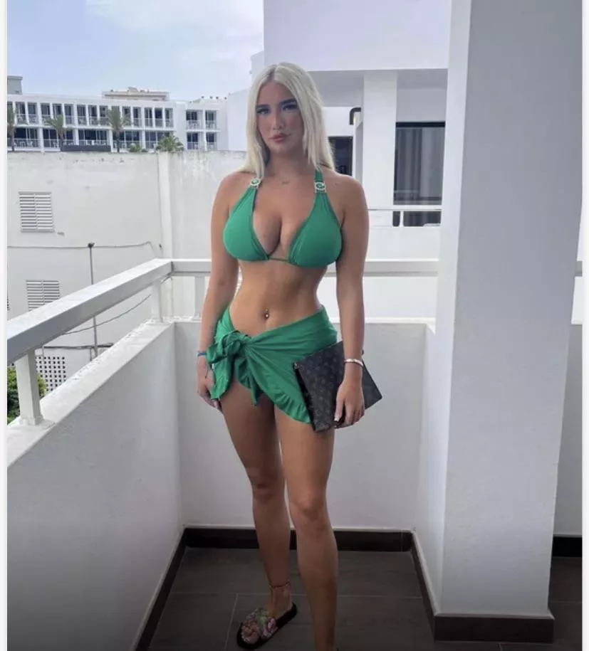 Tinder tits posted by External_Algae_4264