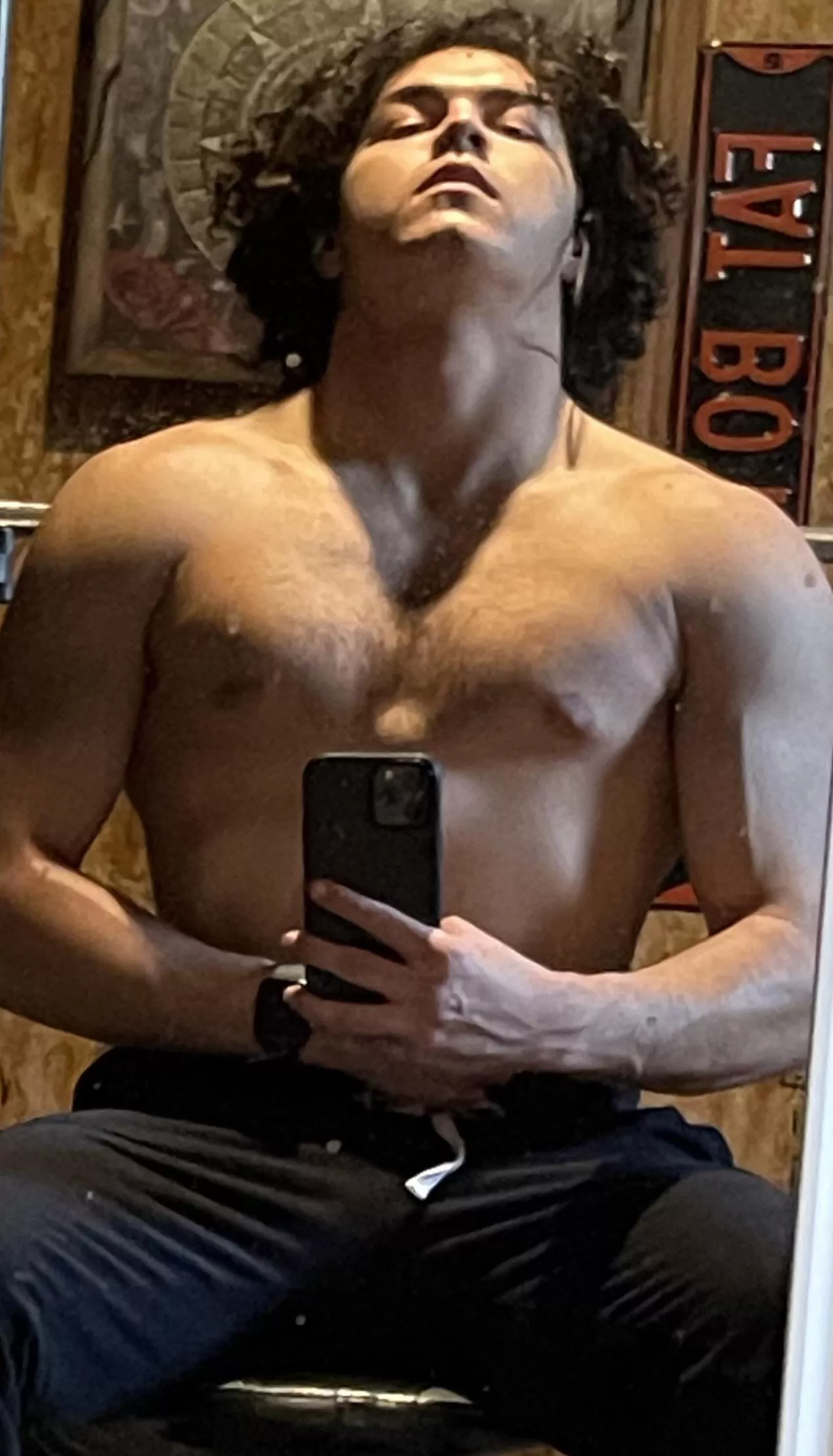 Veins go crazy! posted by antonio_hung