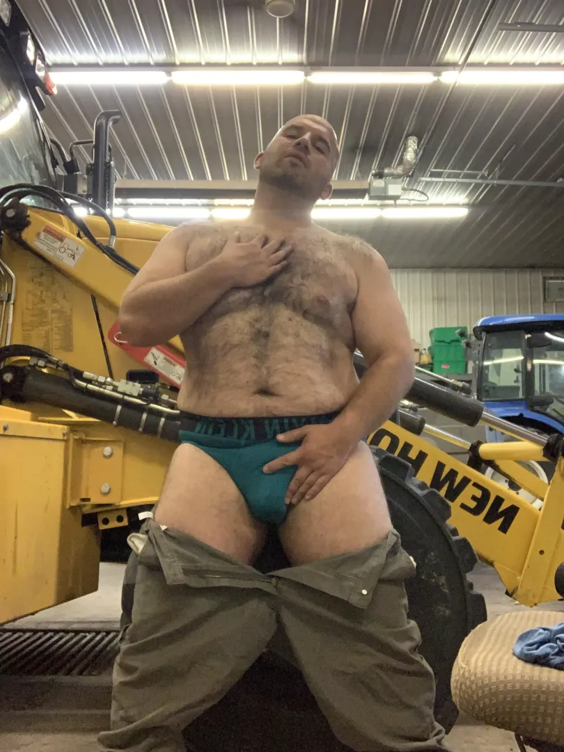 Anyone wanna help me at work?? by _flamboyantdudebro_