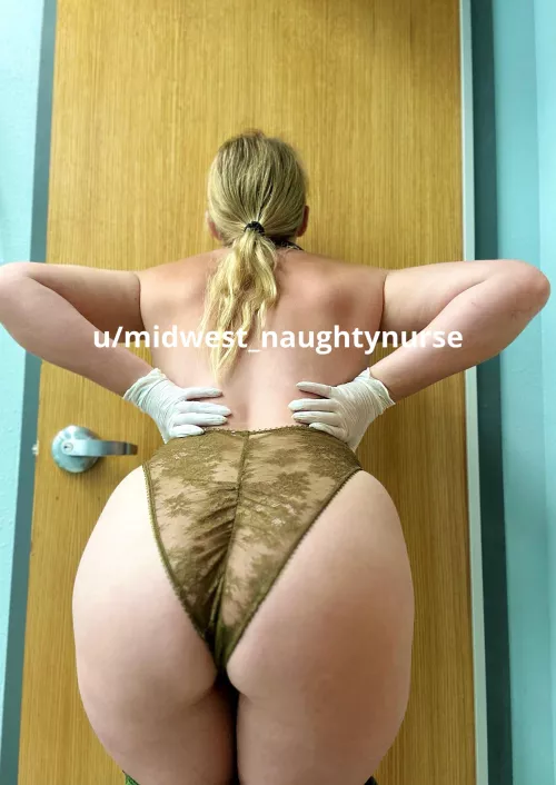 Blondy nurse by midwest_naughtynurse