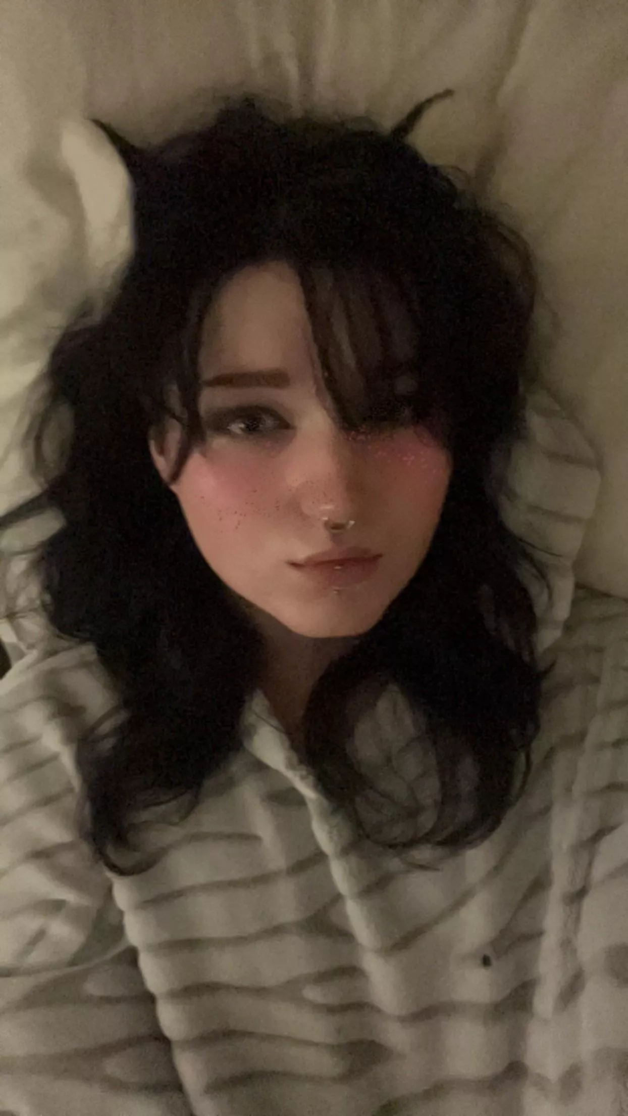 Cuddles ? 🥺 posted by MxCreature1