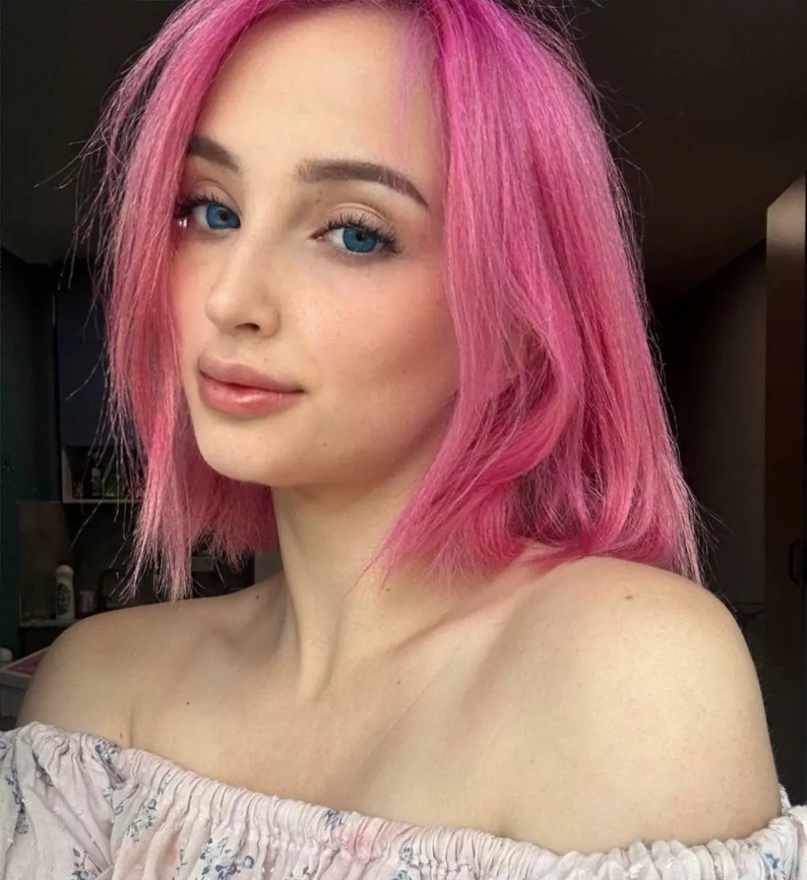 Do I look good today? posted by AyliasTheCoder