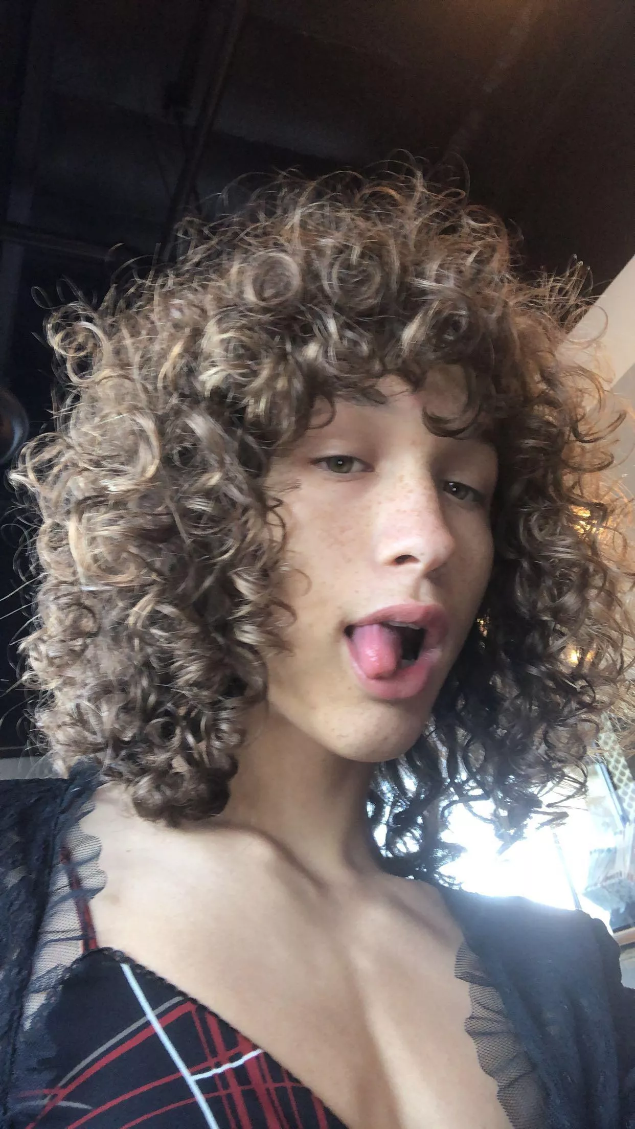 Do you think I was a pretty femboy? posted by cyberbabee