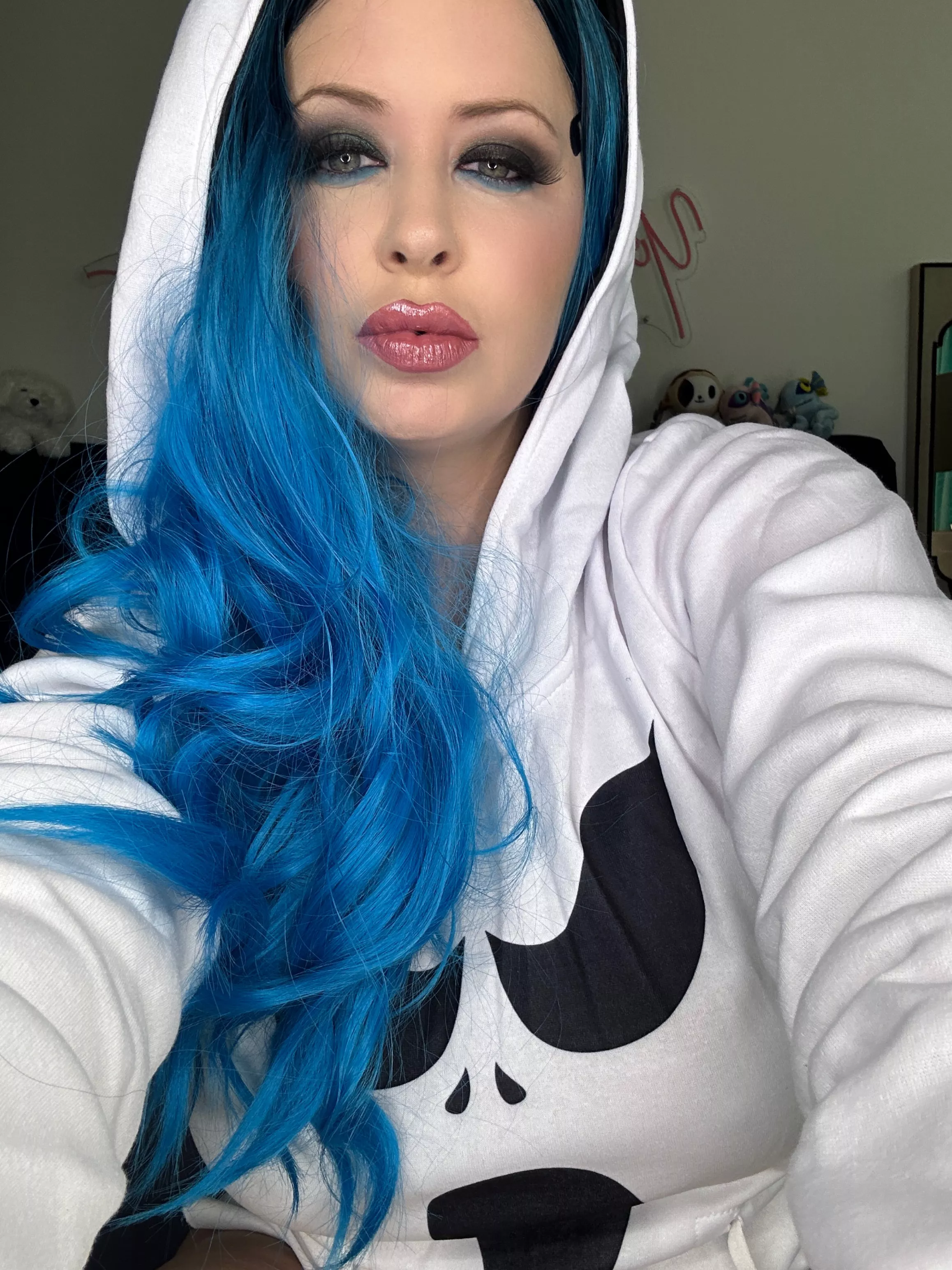 Gorgeous posted by carl6236