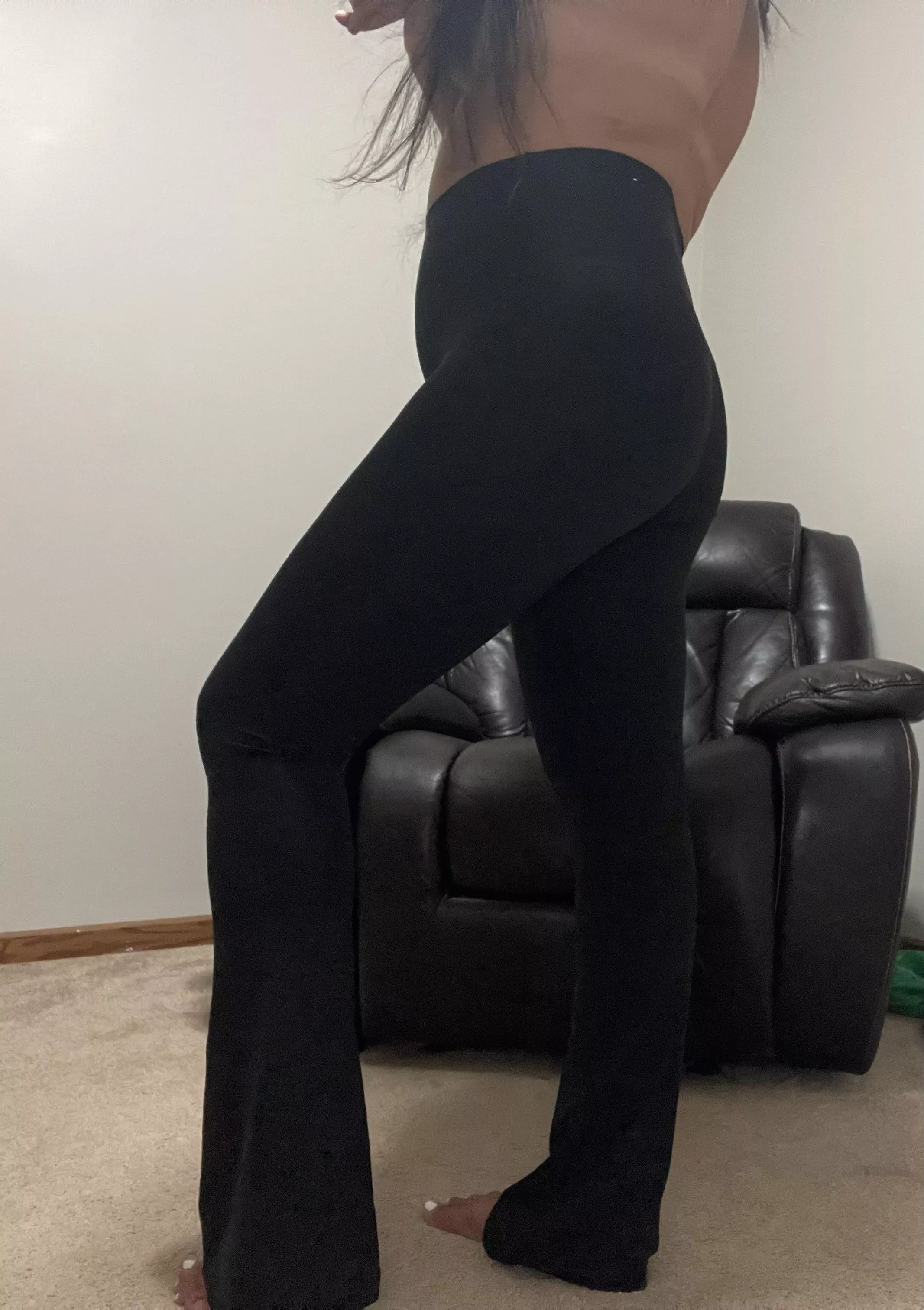 I just love the way these form to my body 🍑😈💦 posted by nativetoes27