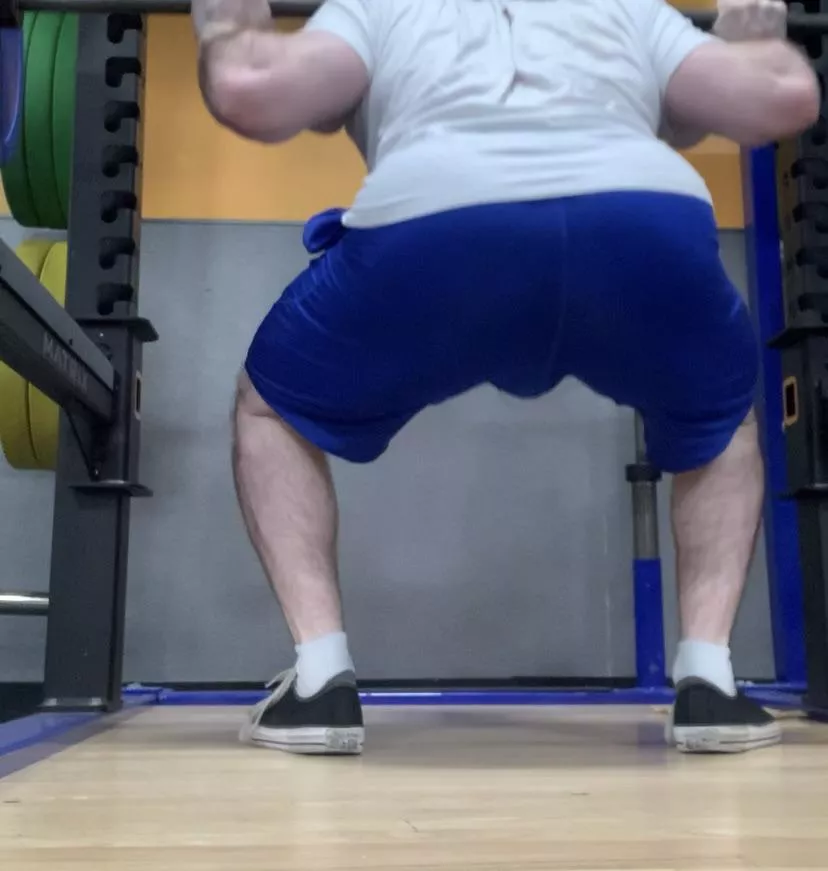 I love squatting but everyone stares at (m)y bulge 🙄 posted by KuzcosAntidote