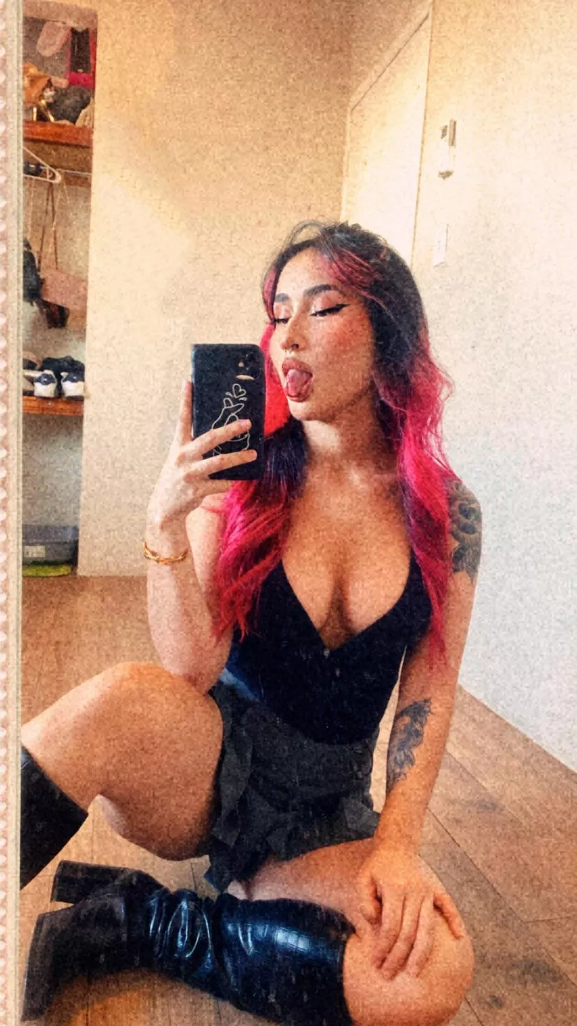 Love boot season posted by SassySmiles_09