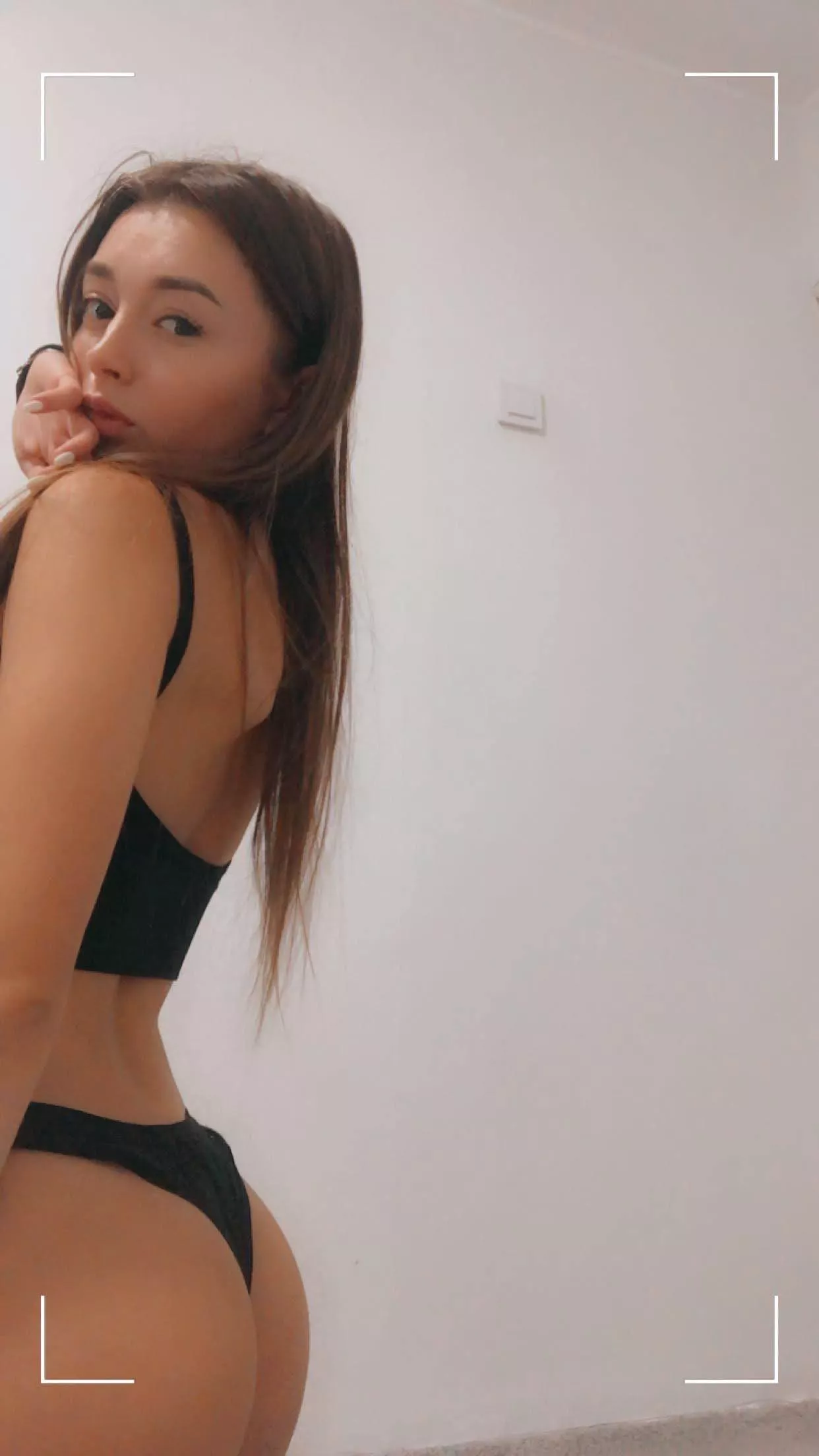 My insta is @mi.maririri posted by Snlzza