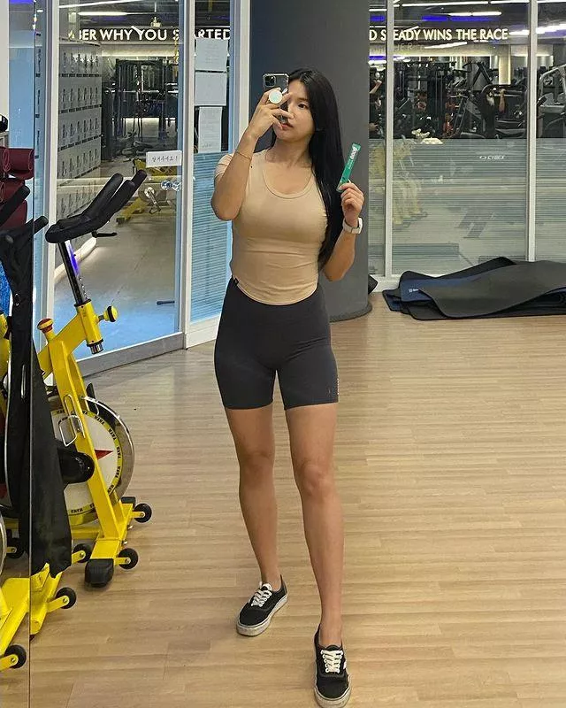 Rate me? posted by MissIzi