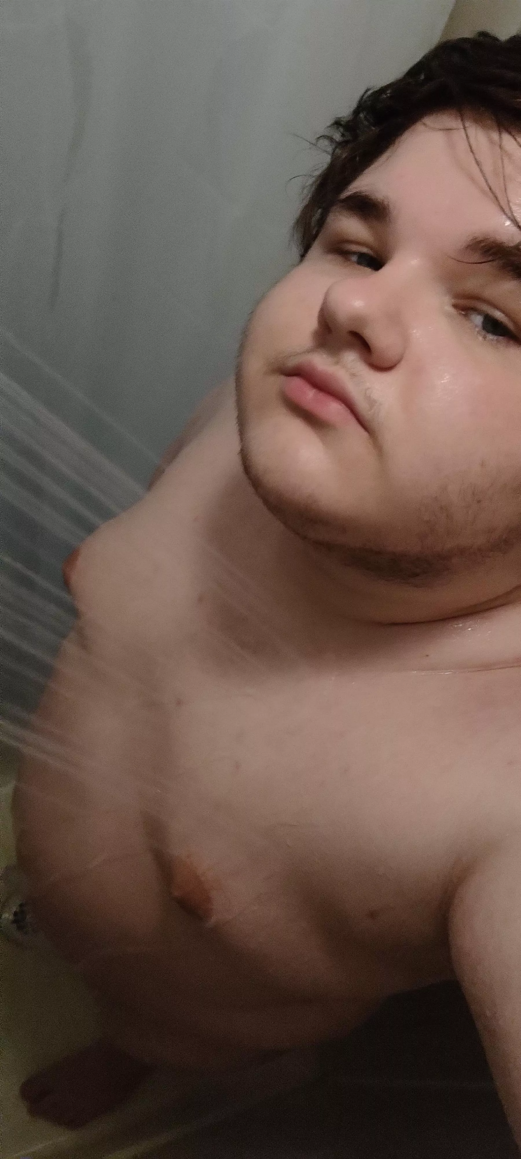 Shower selfie! posted by DilutedSugerHDX