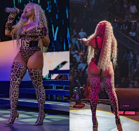 Thick AF by Reigningknightshade4