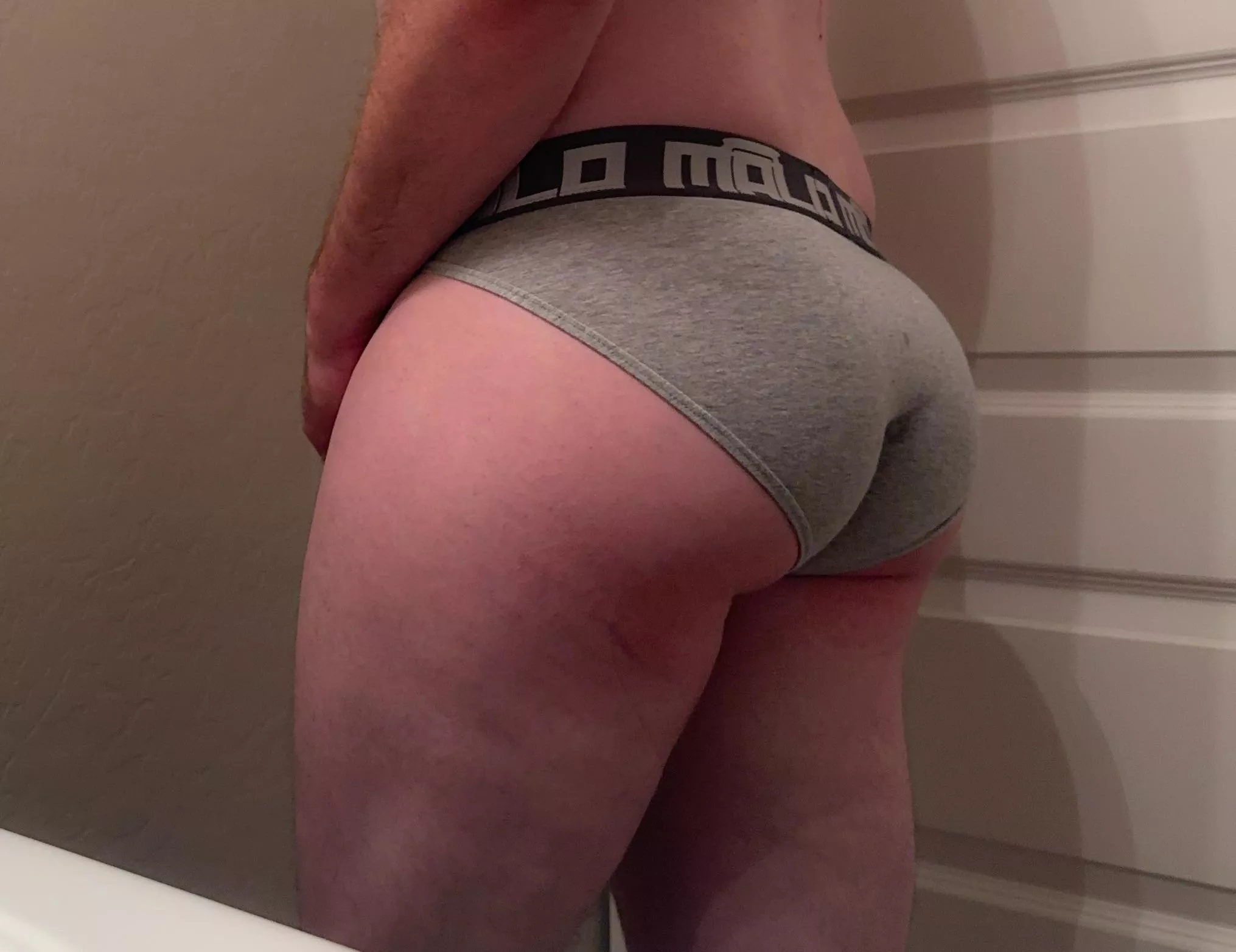Whose in need of a big booty bottom boy? posted by DowntownKane