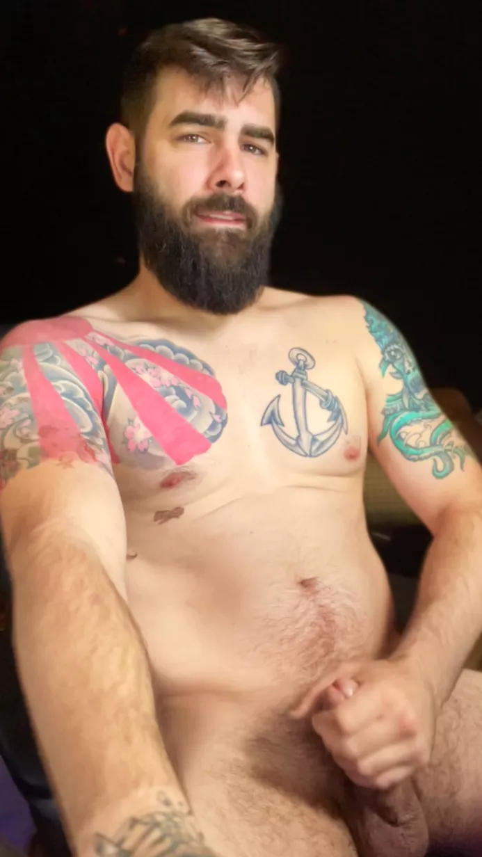 [32] Beards and Boners... these are a few of my favourite things. Webcam photo - sorry for the quality. posted by AxleRodStewart