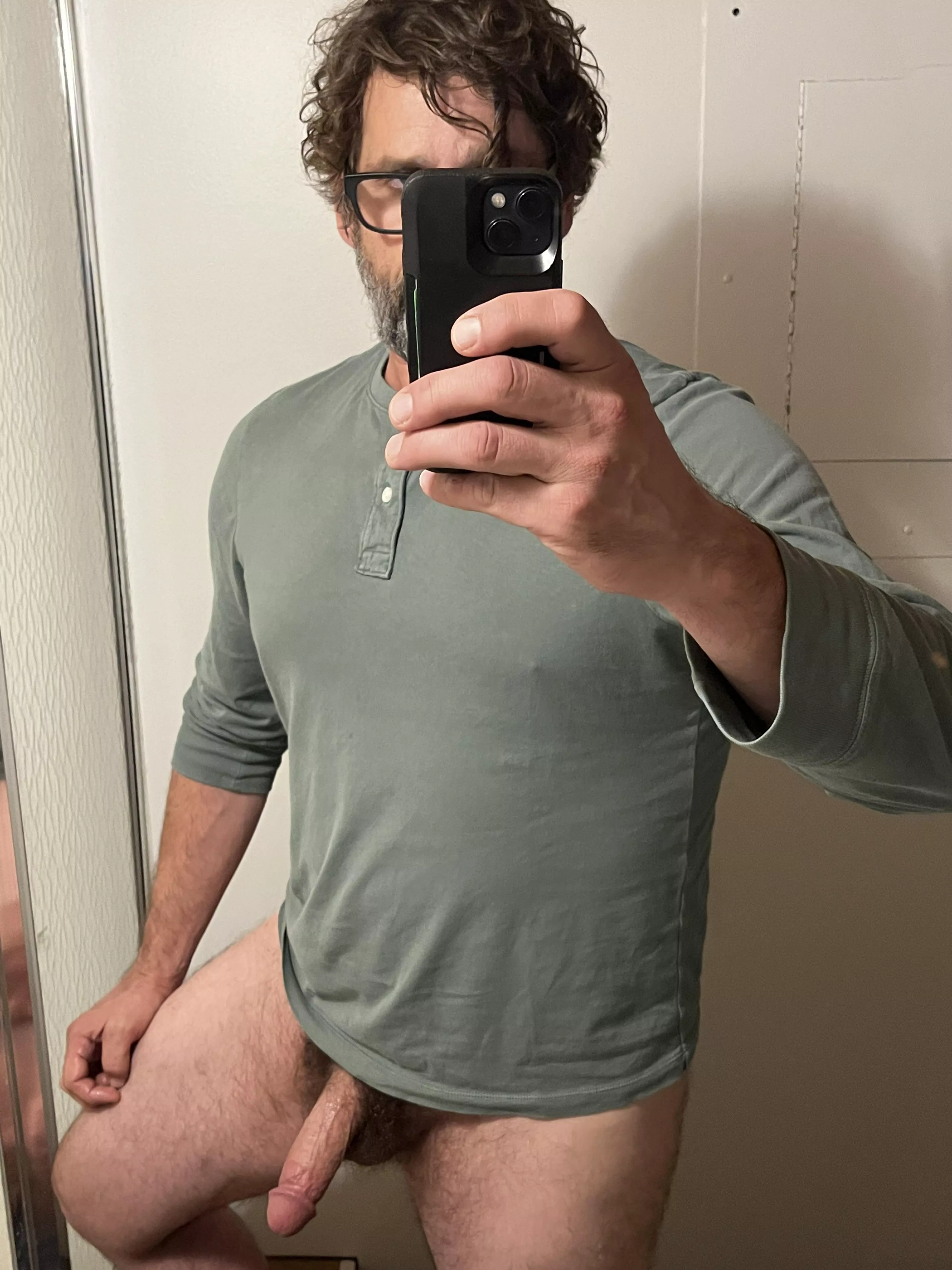 (52) Daddy needs to stop this and get home so we can play. posted by Outtasiteouttamind12