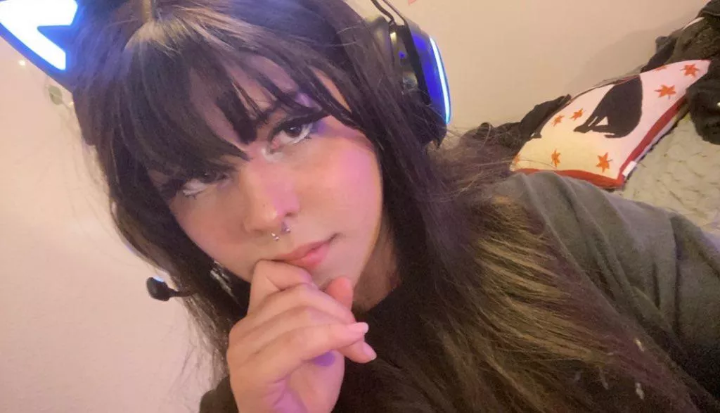 Any gamers here? posted by Subject_Channel_1306