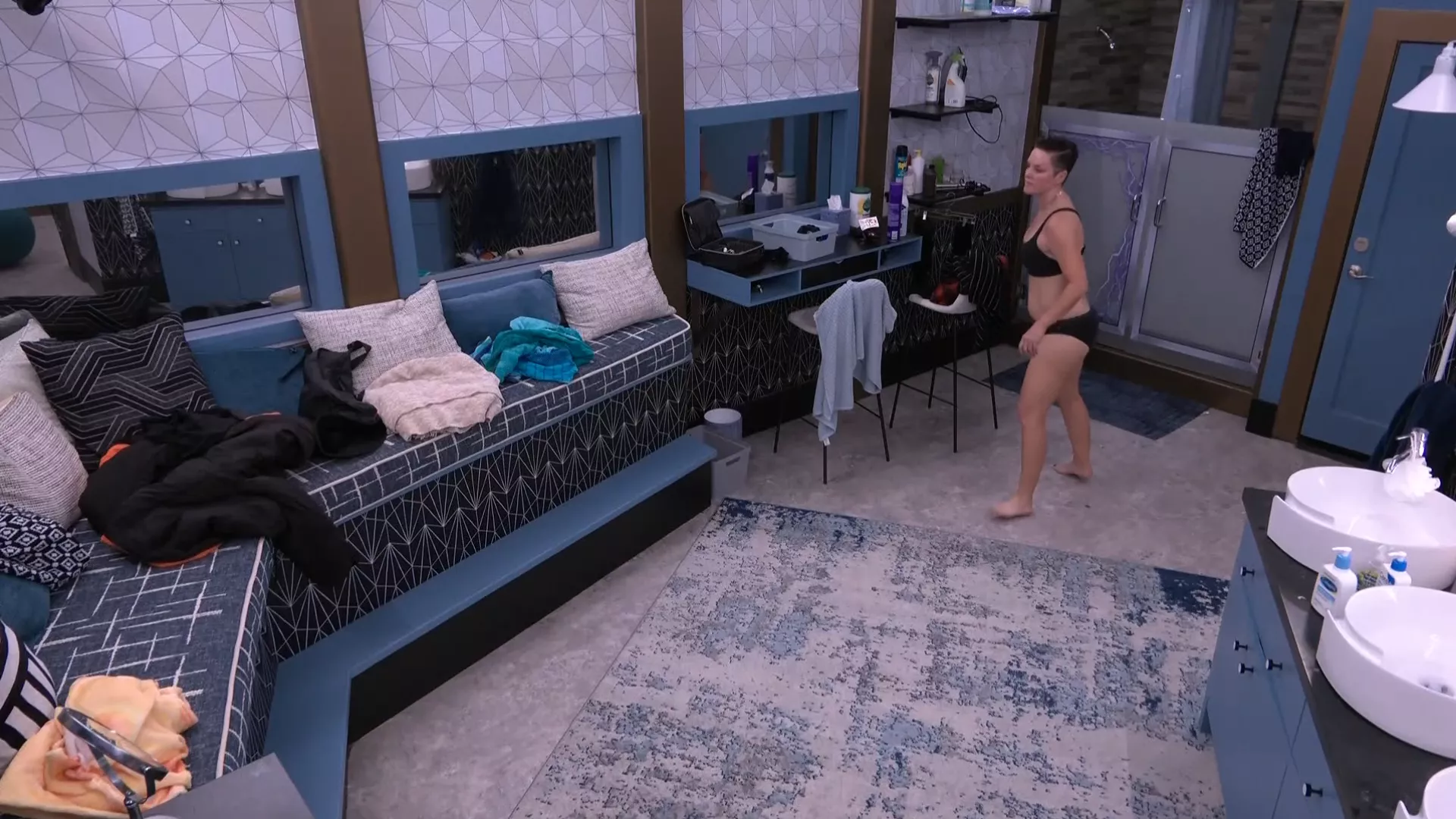 Bowie Jane Day 36 BB25 More in Comments posted by BBCanFanatic