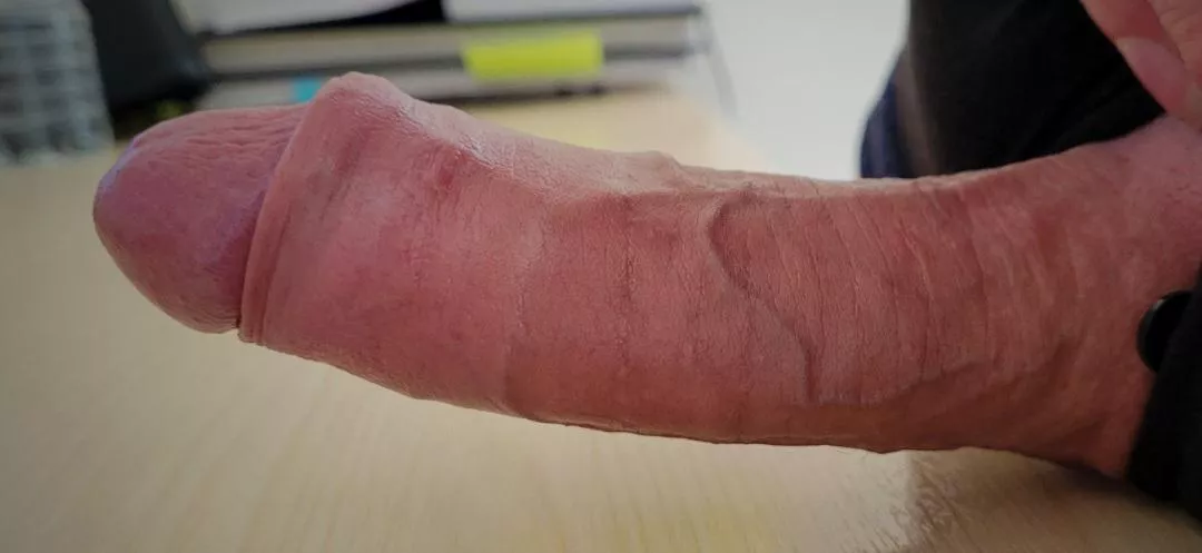 I get so turned on at work... need a work FWB... who's helping the bosses 8 inch BWC cum? posted by WinterTheory2596