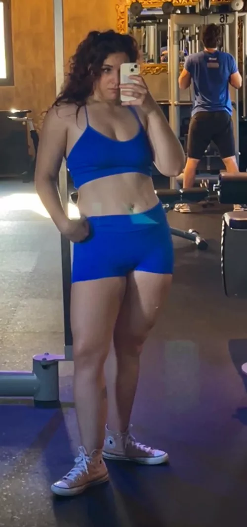 I'm training hard to get the physique I've always wanted by victoria_Nobile