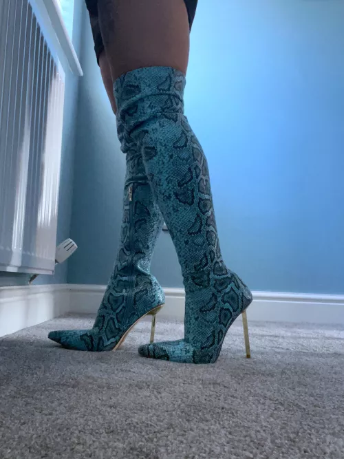 It may be sunny outside but…. These heels!!!! by Myfeetyours