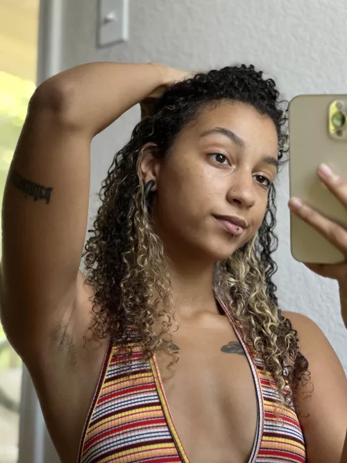 Just goin natural by avaluna96_