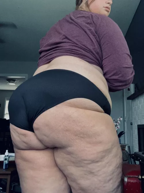 Would you fuck a girl with a body like mine? by mmunch333