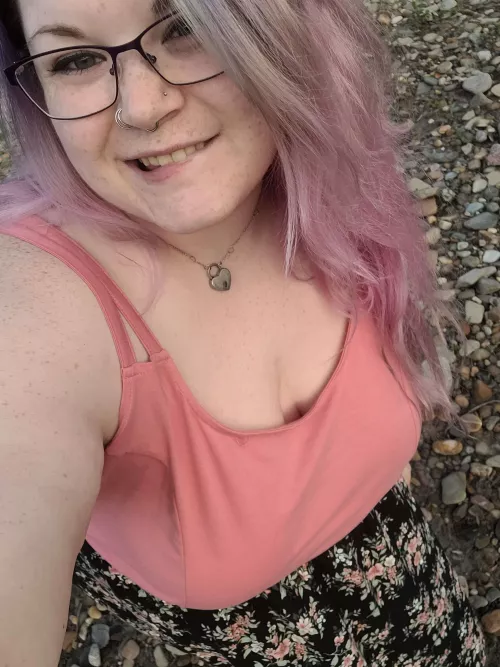 Would you take me on a date? by cinanom_bunz