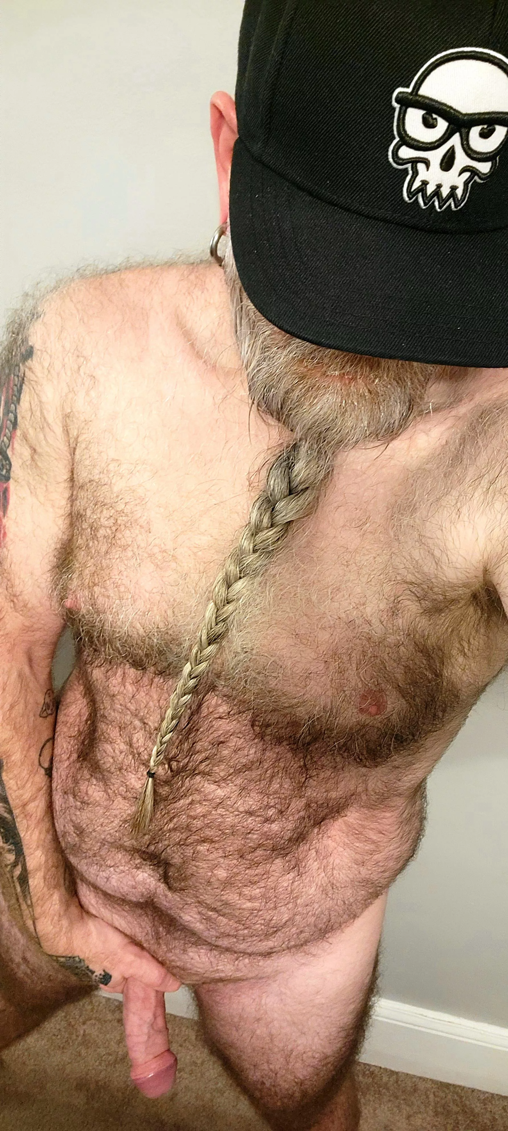 (46) Both with beards and with boners, size matters 😎 posted by BeardedMopper