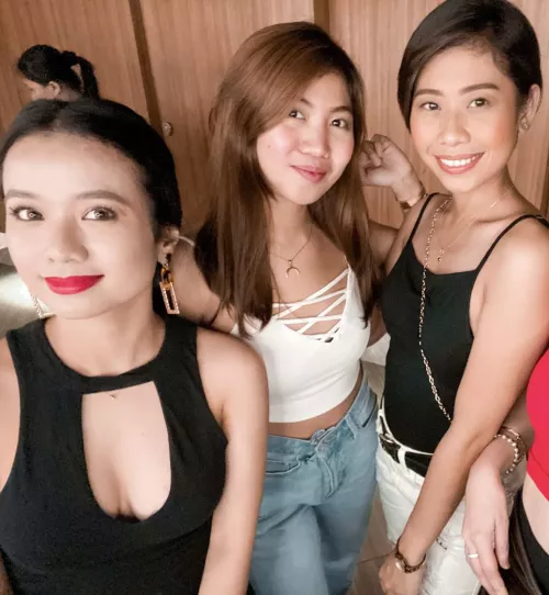 Filipina Trio by wakkaffx2