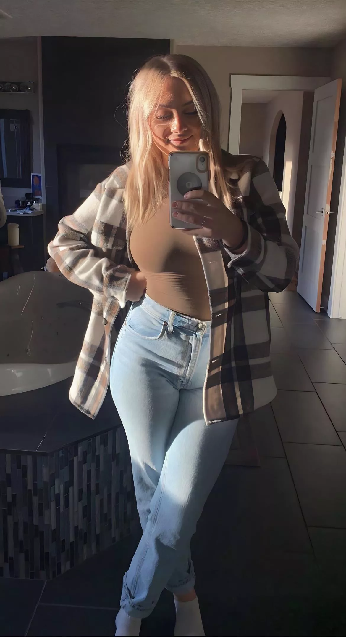 Golden girl. posted by AmazingDDs