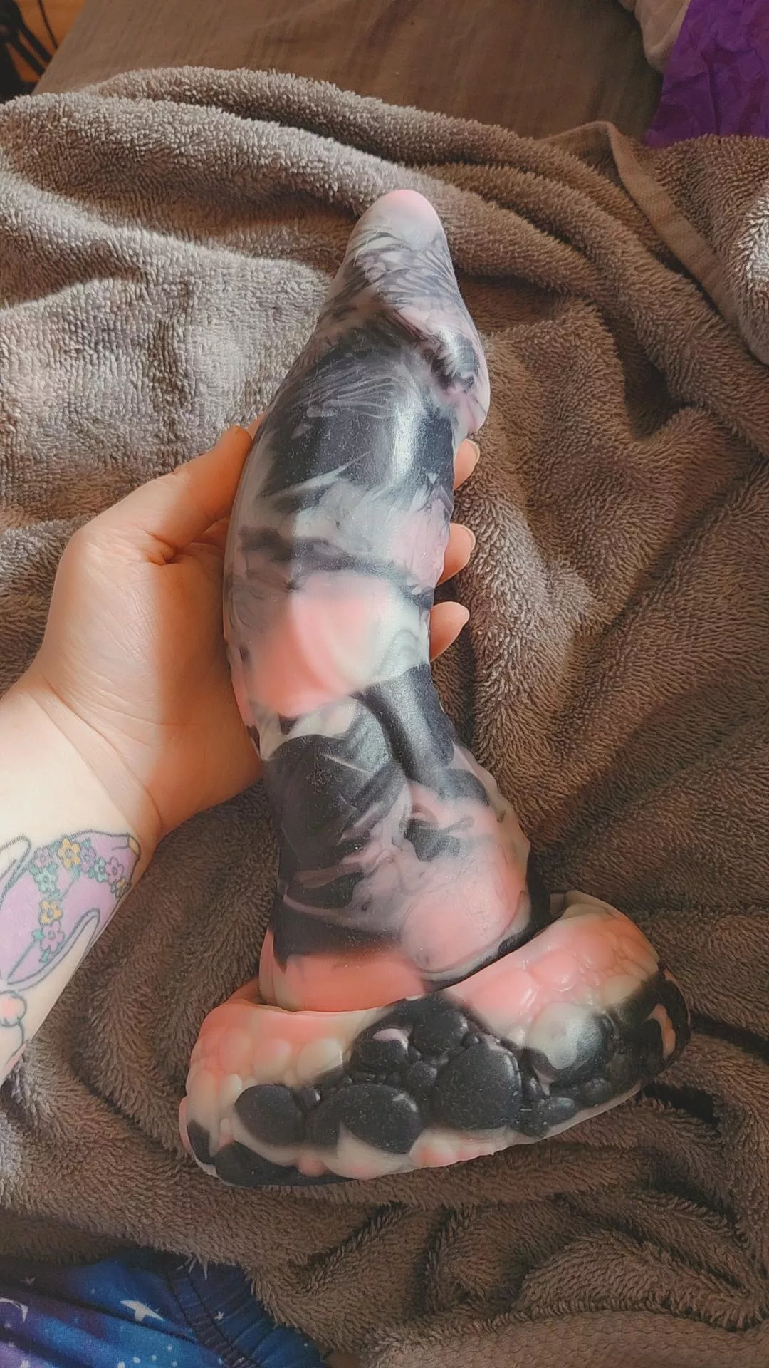 He's here 😍😍 posted by Stonedbabykitten