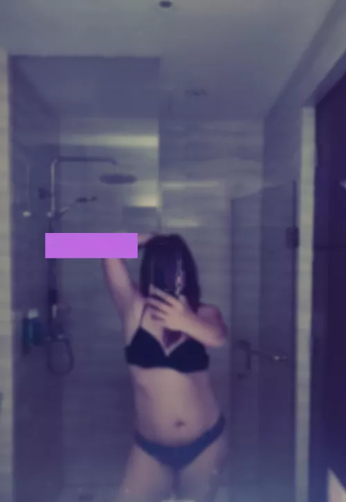 Hotel bathroom sel[f]ie by jasmien_k