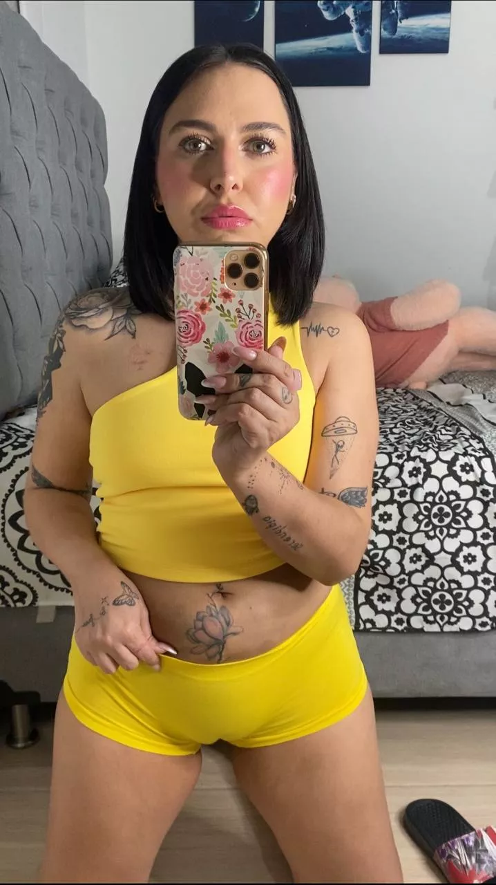 How long can you focus on mommys eyes posted by SnivelingToad